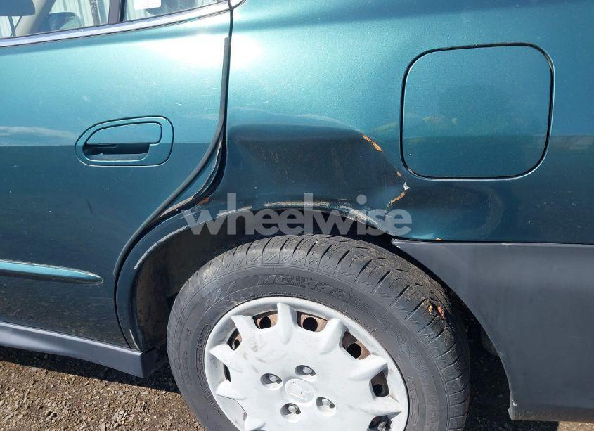 Photo 6 of 2002 Honda Accord 2.3 LX (VIN JHMCG56462C030457)