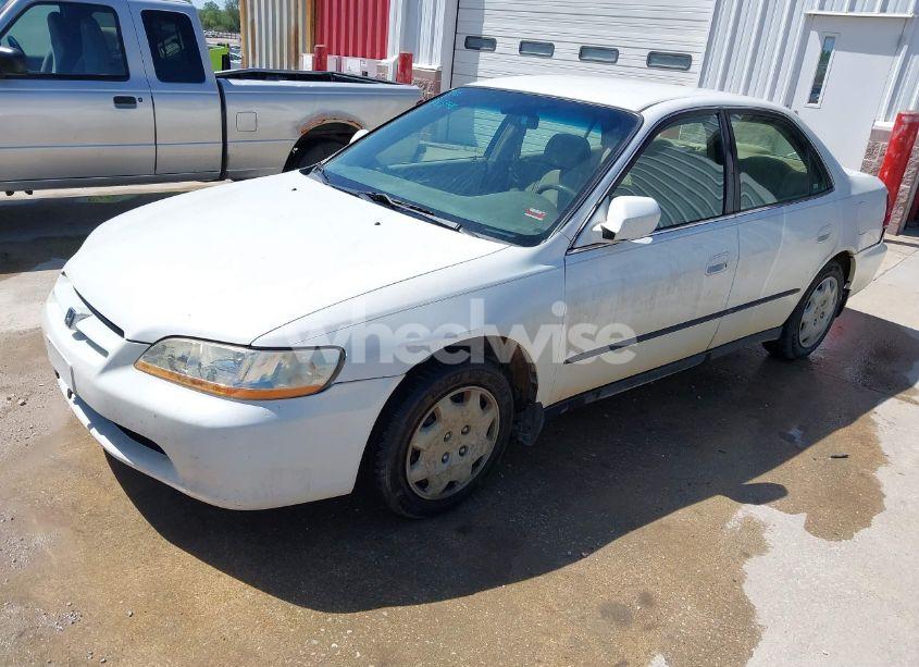 Photo 2 of 1999 Honda Accord LX (VIN JHMCG5646XC004545)
