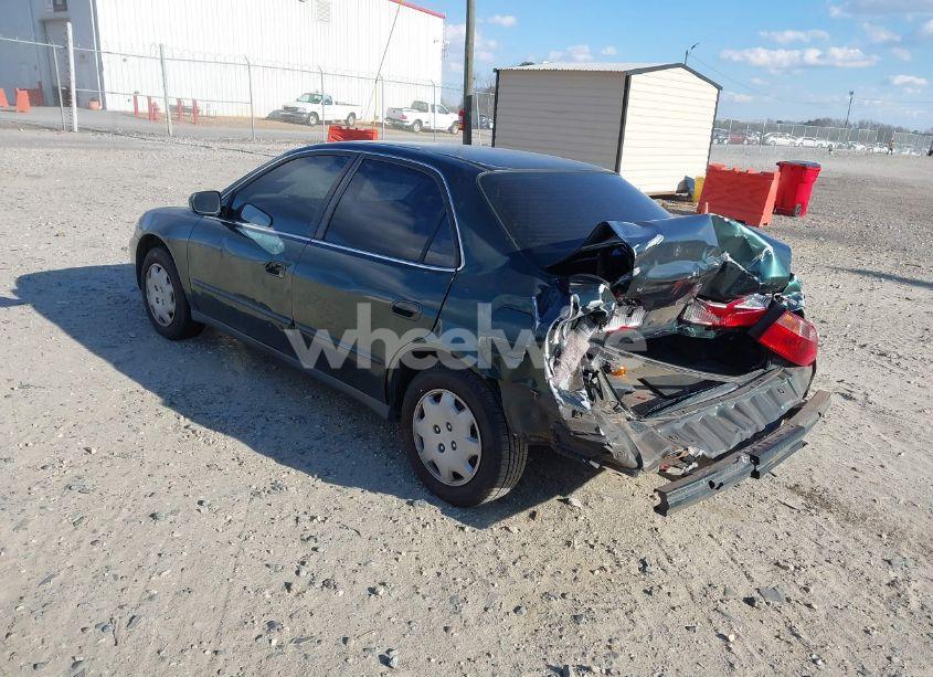 Photo 3 of 2000 Honda Accord 2.3 LX (VIN JHMCG5646YC017071)