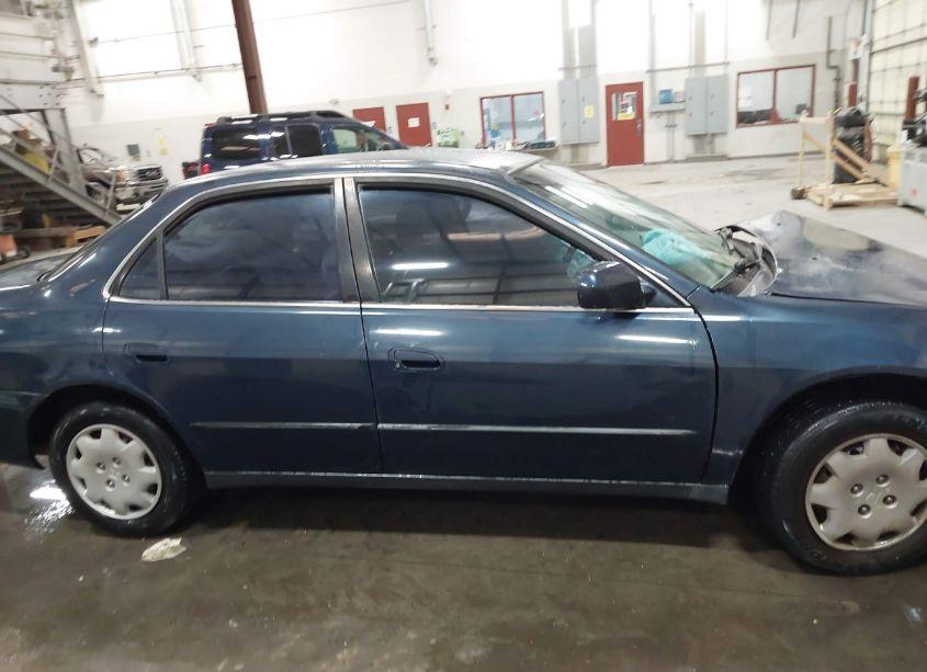 Photo 14 of 2000 Honda Accord 2.3 LX (VIN JHMCG5646YC018740)