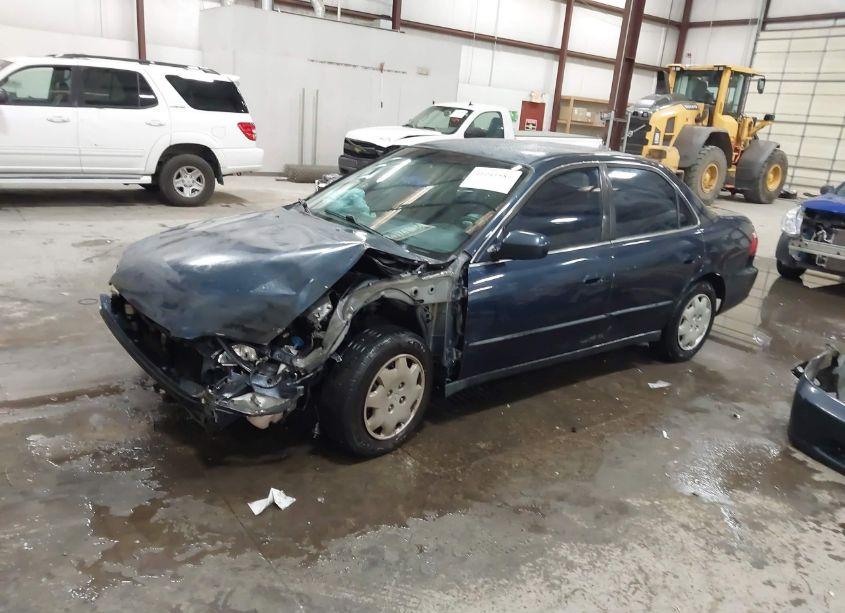 Photo 2 of 2000 Honda Accord 2.3 LX (VIN JHMCG5646YC018740)