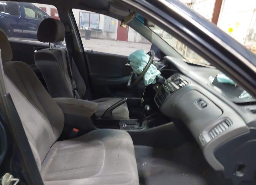 Photo 5 of 2000 Honda Accord 2.3 LX (VIN JHMCG5646YC018740)