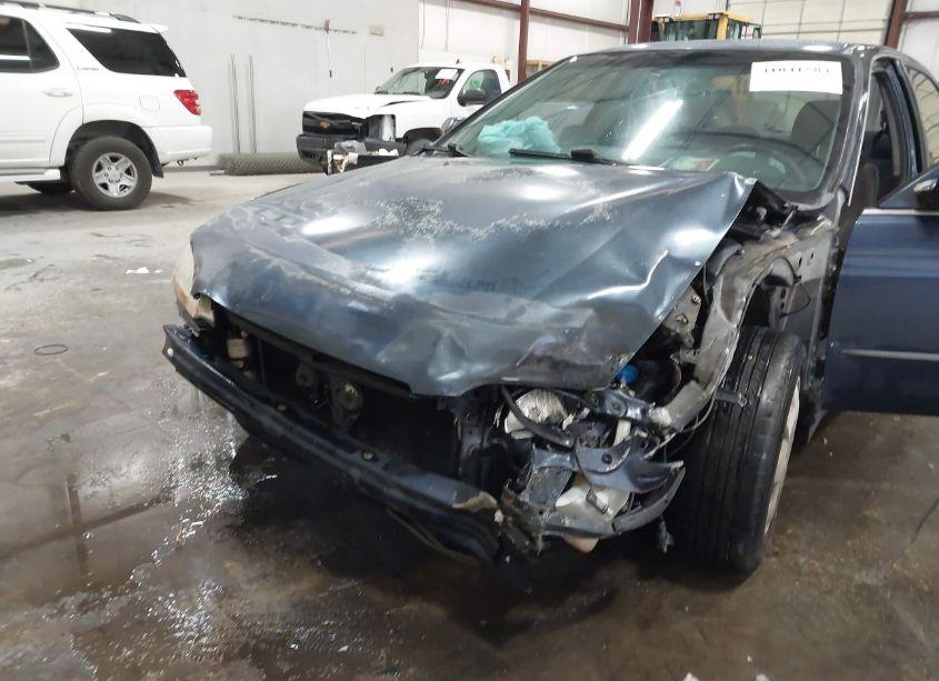 Photo 6 of 2000 Honda Accord 2.3 LX (VIN JHMCG5646YC018740)