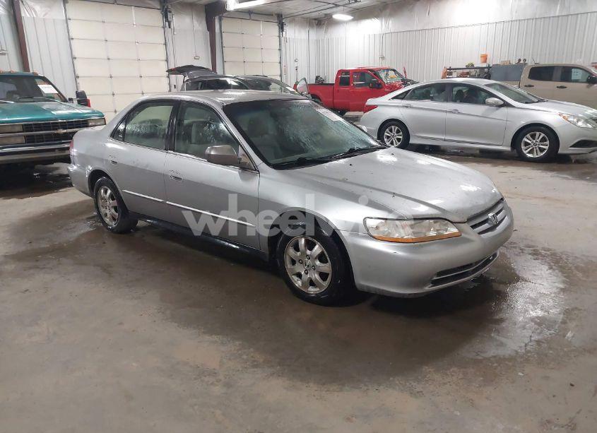 2002 Honda Accord 2.3 LX (VIN JHMCG56472C000996) main photo