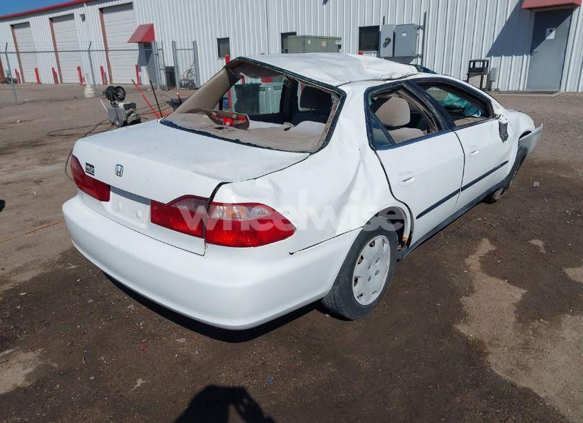 Photo 4 of 1999 Honda Accord LX (VIN JHMCG5647XC017501)