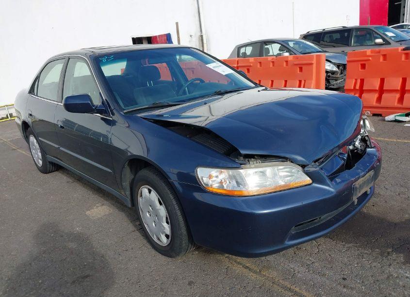 2000 Honda Accord 2.3 LX (VIN JHMCG5647YC030363) main photo