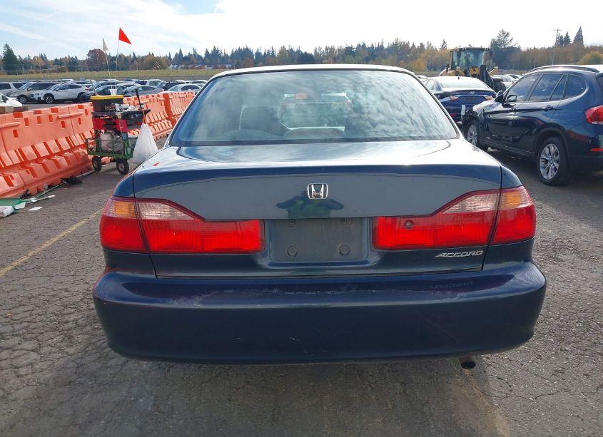 Photo 16 of 2000 Honda Accord 2.3 LX (VIN JHMCG5647YC030363)