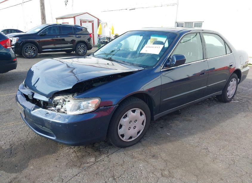 Photo 2 of 2000 Honda Accord 2.3 LX (VIN JHMCG5647YC030363)
