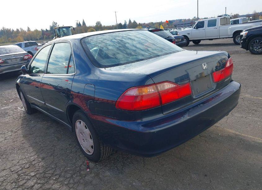 Photo 3 of 2000 Honda Accord 2.3 LX (VIN JHMCG5647YC030363)
