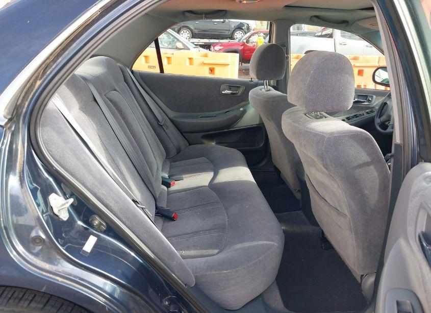 Photo 8 of 2000 Honda Accord 2.3 LX (VIN JHMCG5647YC030363)