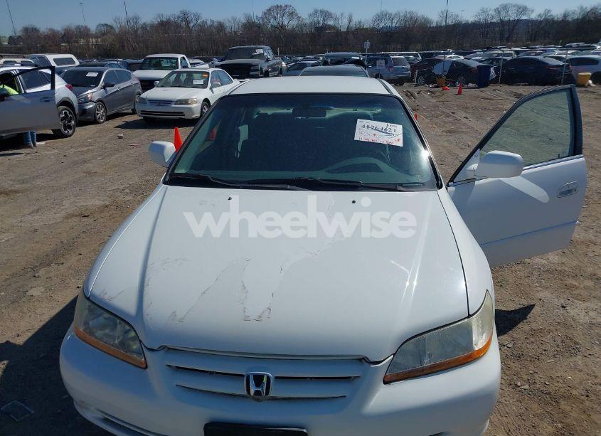 Photo 6 of 2001 Honda Accord LX (VIN JHMCG56481C003548)