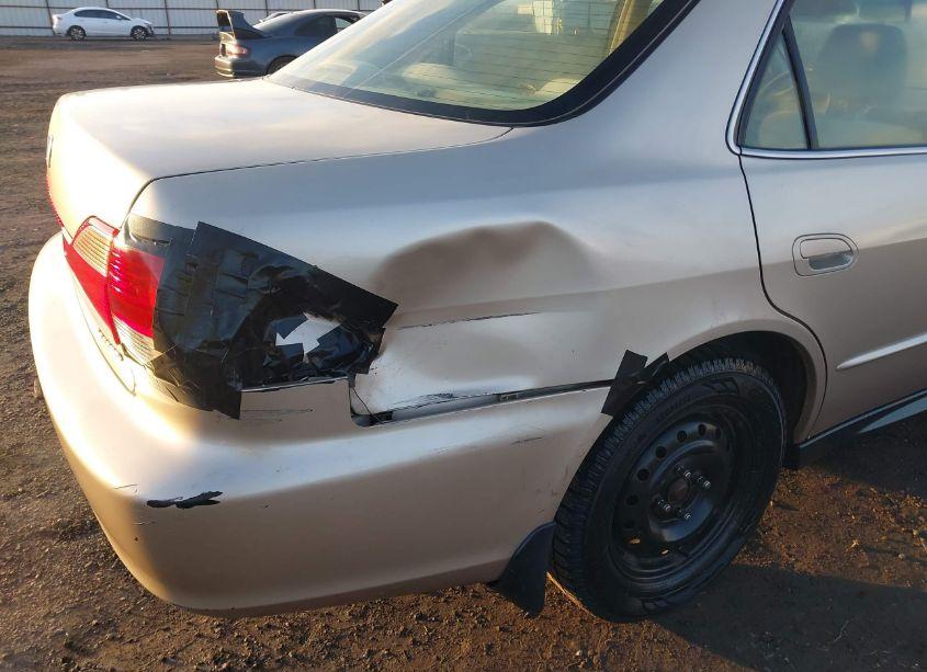 Photo 6 of 2001 Honda Accord 2.3 LX (VIN JHMCG56481C015814)