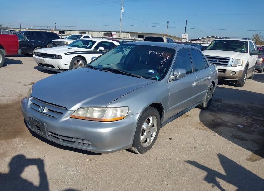 Photo 2 of 2002 Honda Accord 2.3 LX (VIN JHMCG56492C005455)