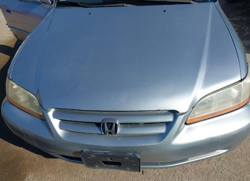 Photo 6 of 2002 Honda Accord 2.3 LX (VIN JHMCG56492C005455)
