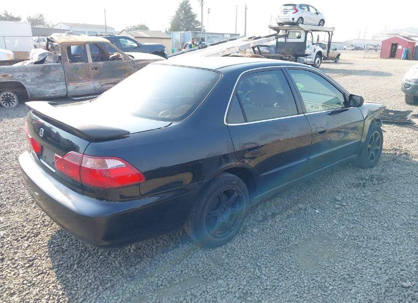 Photo 4 of 1999 Honda Accord LX (VIN JHMCG5649XC016270)