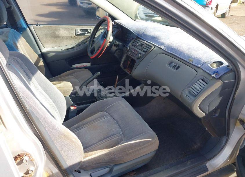 Photo 5 of 1999 Honda Accord LX (VIN JHMCG5649XC040004)