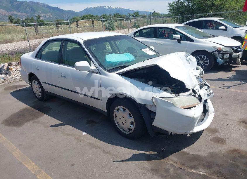 2000 Honda Accord 2.3 LX (VIN JHMCG564XYC002539) main photo