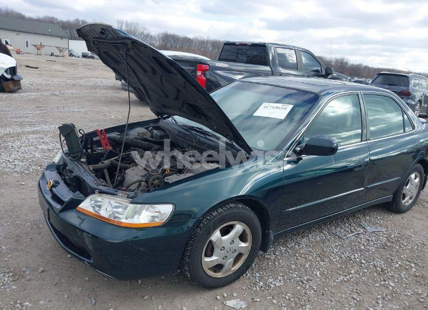 Photo 6 of 2000 Honda Accord 2.3 EX (VIN JHMCG5659YC001925)