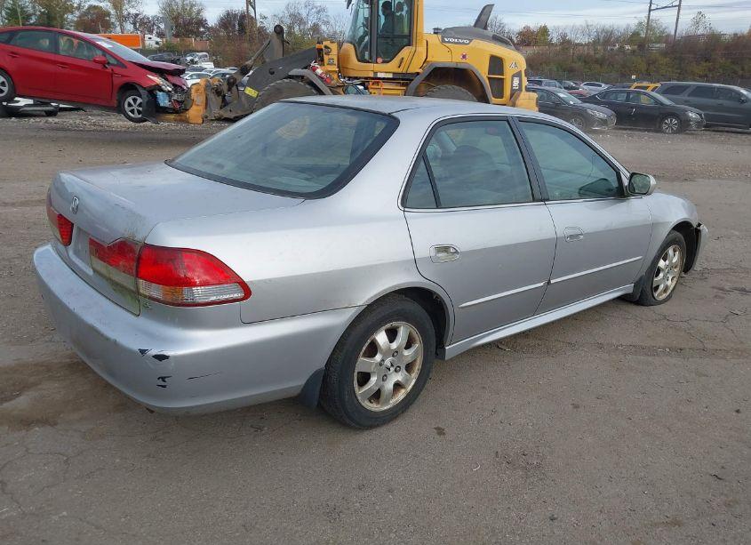 Photo 4 of 2001 Honda Accord 2.3 EX (VIN JHMCG56601C005683)