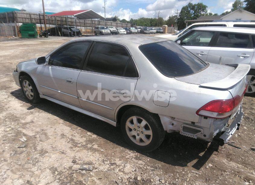 Photo 3 of 2002 Honda Accord 2.3 EX (VIN JHMCG56602C025823)