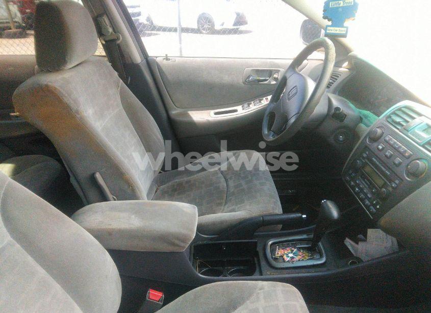 Photo 5 of 2002 Honda Accord 2.3 EX (VIN JHMCG56602C025823)