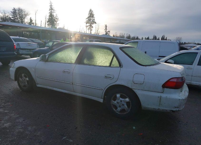 Photo 3 of 2000 Honda Accord 2.3 EX (VIN JHMCG5660YC029721)