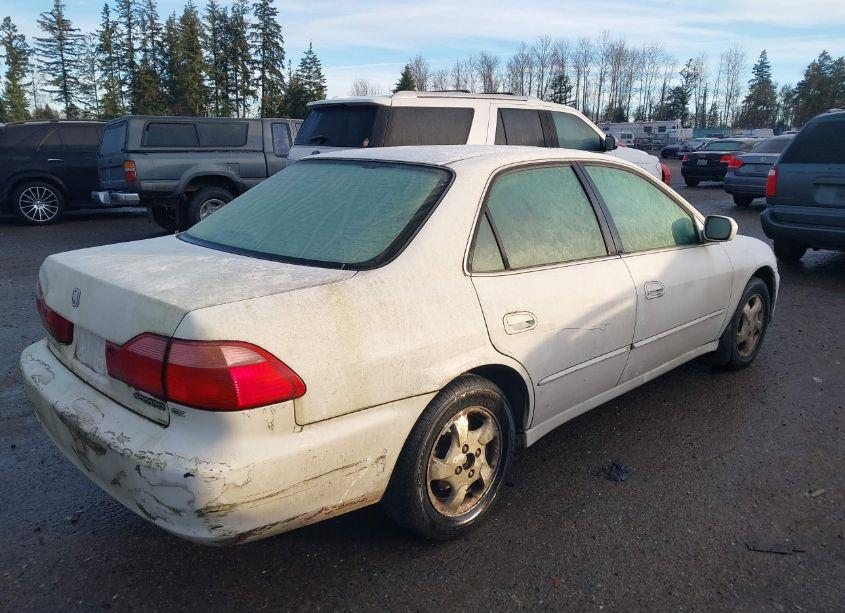 Photo 4 of 2000 Honda Accord 2.3 EX (VIN JHMCG5660YC029721)