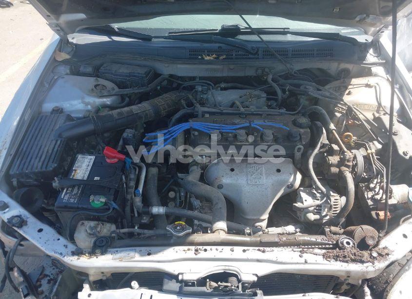Photo 10 of 2002 Honda Accord 2.3 EX (VIN JHMCG56612C026303)
