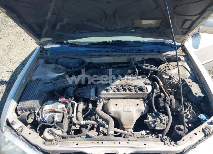 Photo 10 of 2002 Honda Accord 2.3 EX (VIN JHMCG56632C002794)