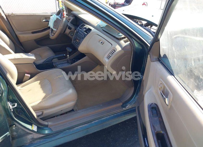 Photo 5 of 2002 Honda Accord 2.3 EX (VIN JHMCG56652C022187)