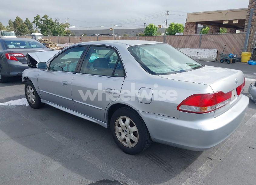 Photo 3 of 2001 Honda Accord 2.3 EX (VIN JHMCG56671C010203)