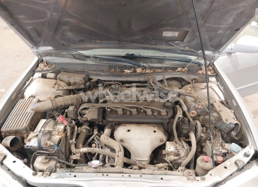 Photo 10 of 2002 Honda Accord 2.3 EX (VIN JHMCG56672C034096)