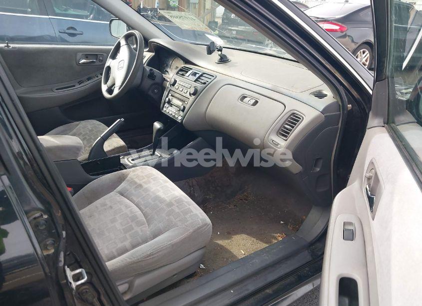 Photo 5 of 2002 Honda Accord 2.3 EX (VIN JHMCG56682C032857)