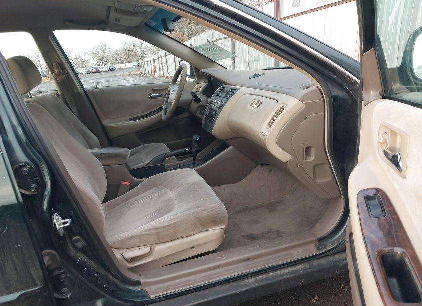 Photo 5 of 2000 Honda Accord 2.3 SE (VIN JHMCG5670YC025774)