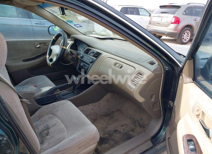 Photo 5 of 2000 Honda Accord 2.3 SE (VIN JHMCG5672YC033004)