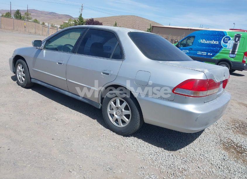 Photo 3 of 2002 Honda Accord 2.3 SE (VIN JHMCG56742C018852)