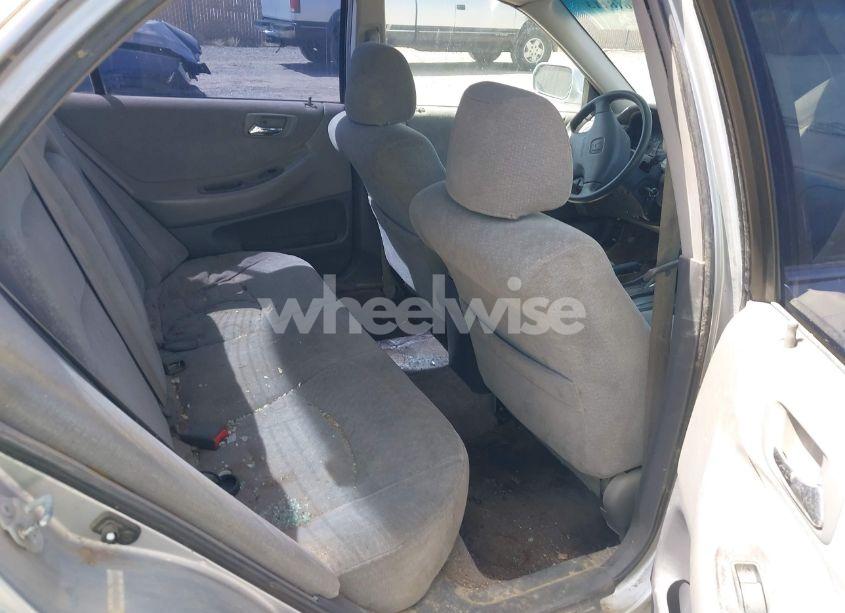 Photo 8 of 2002 Honda Accord 2.3 SE (VIN JHMCG56742C018852)