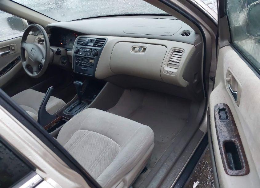 Photo 5 of 2000 Honda Accord 2.3 SE (VIN JHMCG5674YC014227)