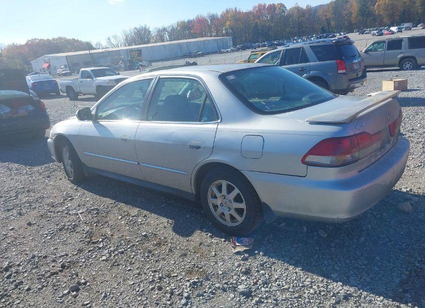 Photo 3 of 2002 Honda Accord 2.3 SE (VIN JHMCG56752C001302)