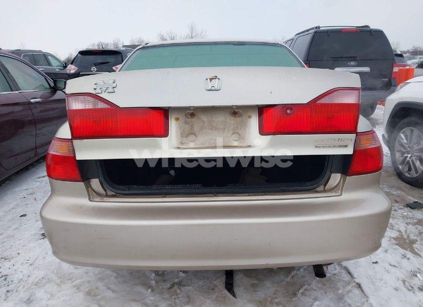 Photo 16 of 2000 Honda Accord SDN (VIN JHMCG5676YC042093)