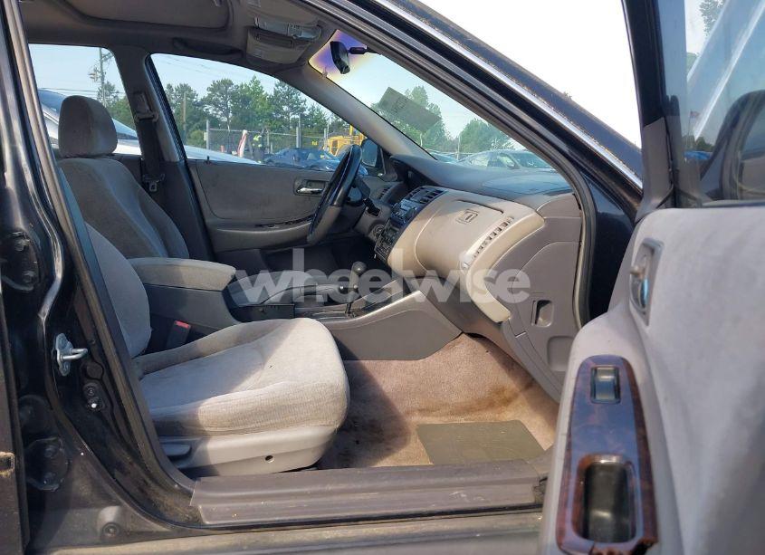 Photo 5 of 2002 Honda Accord 2.3 SE (VIN JHMCG56792C023688)