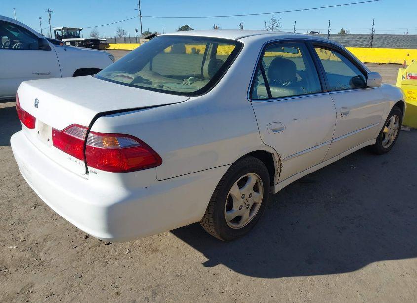 Photo 4 of 2000 Honda Accord 2.3 EX (VIN JHMCG6603YC037541)