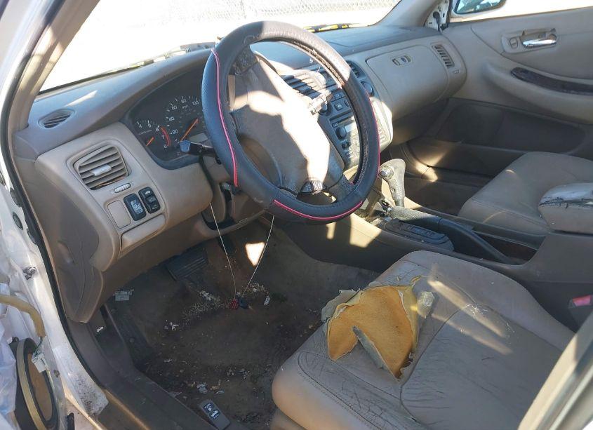 Photo 5 of 2000 Honda Accord 2.3 EX (VIN JHMCG6603YC037541)