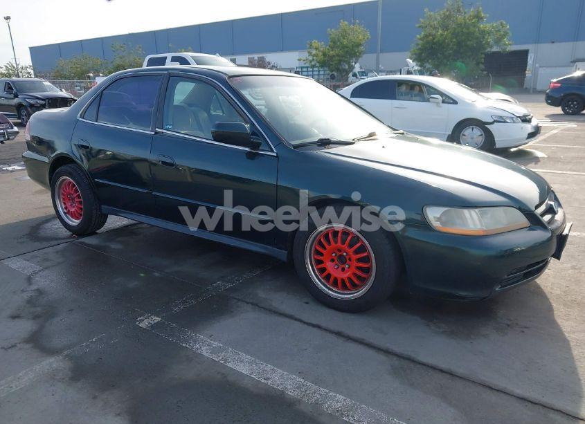 2001 Honda Accord 2.3 LX (VIN JHMCG66501C018432) main photo