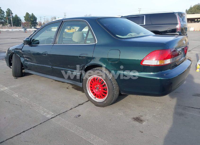 Photo 3 of 2001 Honda Accord 2.3 LX (VIN JHMCG66501C018432)