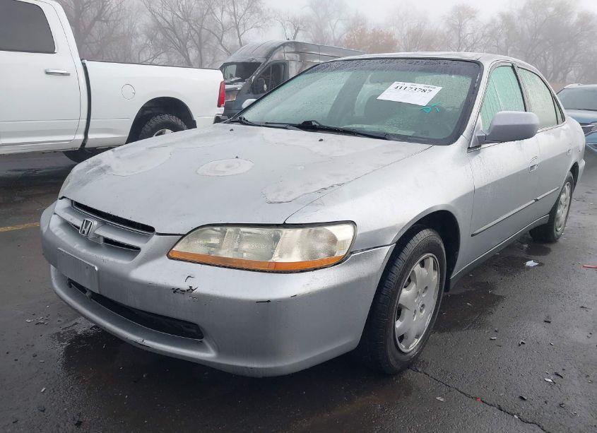 Photo 2 of 1999 Honda Accord LX (VIN JHMCG6650XC034512)