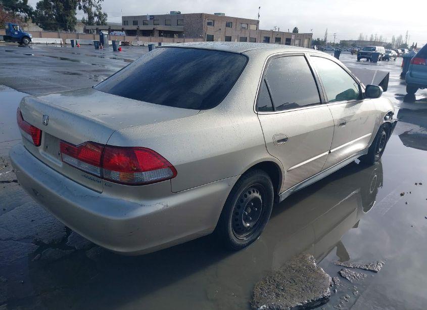 Photo 4 of 2001 Honda Accord LX (VIN JHMCG66521C008808)