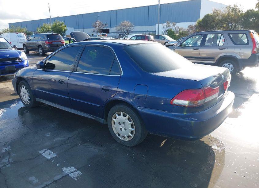 Photo 3 of 2002 Honda Accord 2.3 LX (VIN JHMCG66532C011668)