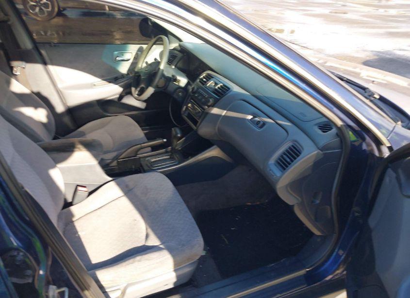 Photo 5 of 2002 Honda Accord 2.3 LX (VIN JHMCG66532C011668)