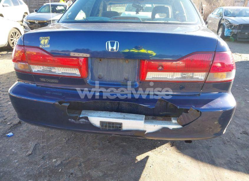 Photo 6 of 2001 Honda Accord 2.3 LX (VIN JHMCG66551C005028)